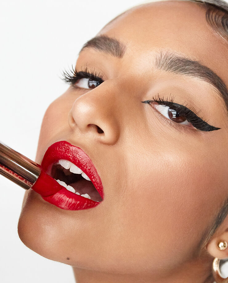 Lipstick sites outlet